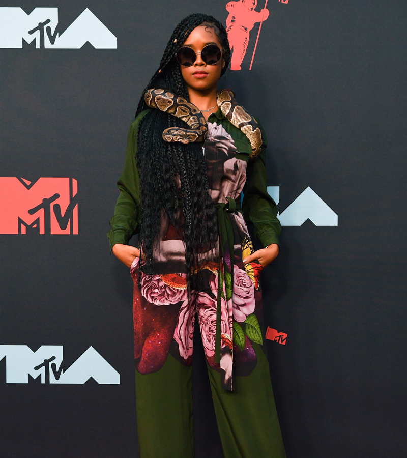 H.E.R., en los MTV VMA