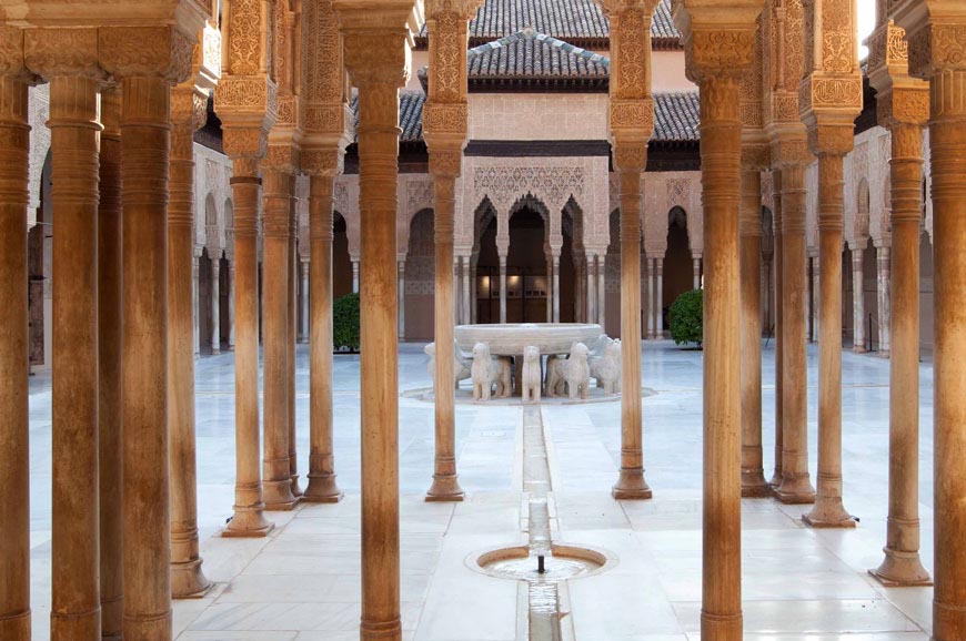 Imágen del Patio de los Leones de la Alhambra, fotogalería Lab.RtvE.es